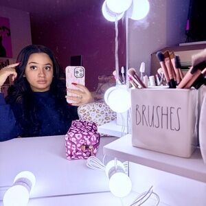 Meet your Posher, Melissa